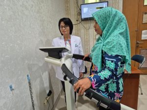 dr. Murni, Sp.GK, AIFO-K2