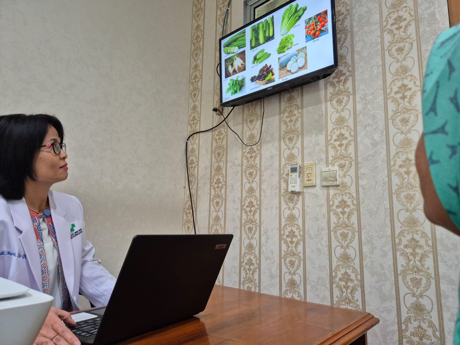 dr. Murni, Sp.GK, AIFO-K3