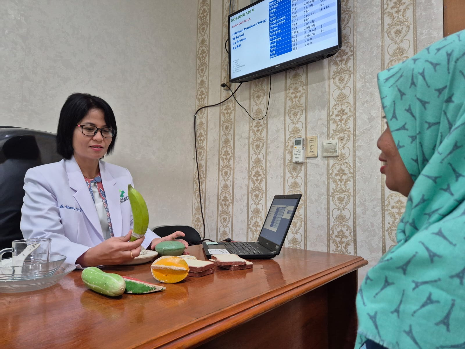 dr. Murni, Sp.GK, AIFO-K4